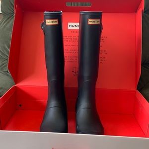 Hunter Black rain boots
